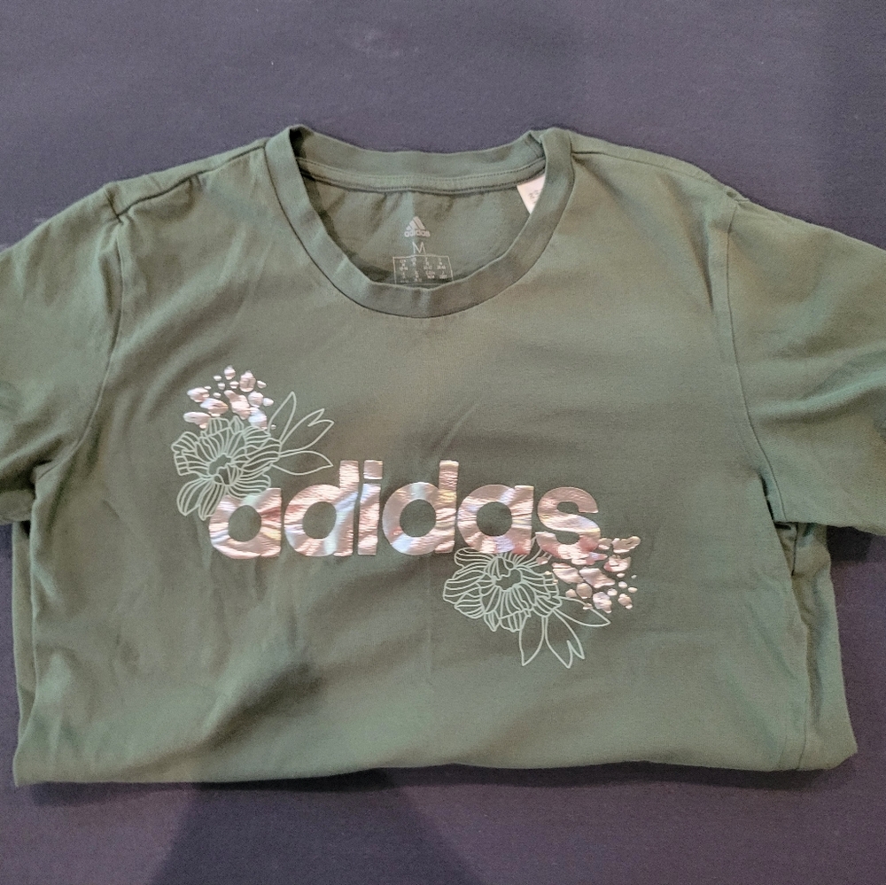 Adidas tee